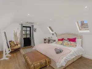 Rosie’s Retreat:2 Bedroom Farm Cottage- ShireStays