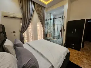 Quiet Cottage Hotel