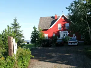 Little Shemogue Inn