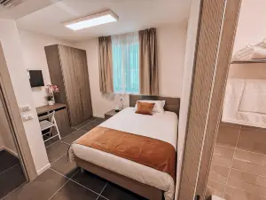 Blu Hotel 4 4 S.R.L.