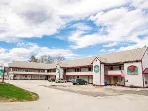 Clear River Inn and Tavern