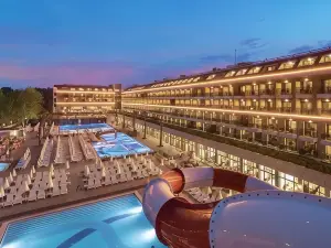 Aydinbey Queen's Palace & Spa - Ultra All Inclusive
