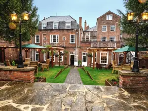 The Chequers Hotel