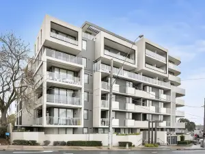 G02/21 Plenty Road Apartment