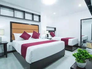 Diamond Hotel and Resto