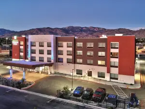 Holiday Inn Express & Suites ALBUQUERQUE EAST by IHG