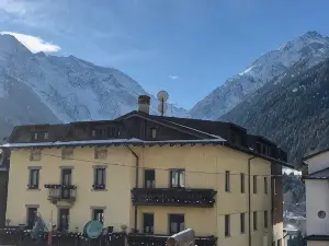Hotel Sciatori 3 Stelle Superior
