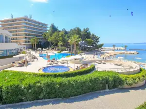 Apartment Vesna Near Beach with the Balcony