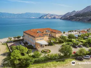 Hotel Dobrovit