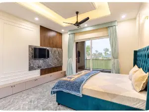 Skynest Farm Stay