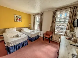 The Red Lion Hotel