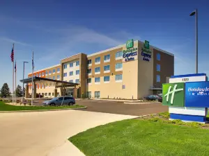 Holiday Inn Express & Suites FINDLAY NORTH by IHG