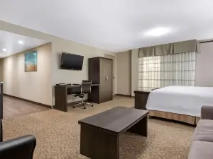 Clarion Hotel & Suites