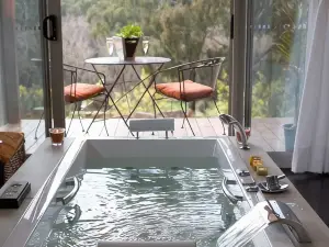 Blue Cliffs Retreat