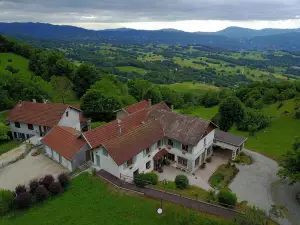 La Source Jacquet Depuis 1954 Hôtel et Studio