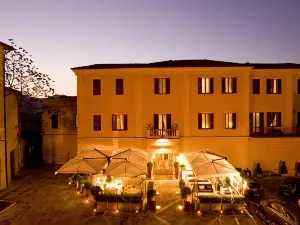 Hotel Clitunno
