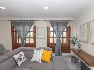 GuestReady - la Laguna Centro Urban Suite
