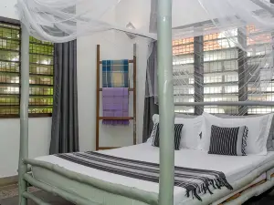 Diani Reef Beach Hive 1 - 350m to the beach