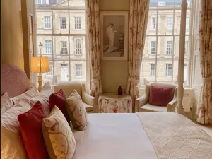 The Windsor Townhouse Air Conditioned Rooms