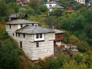 科索沃複式旅館