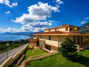 Hotel Villa Gustui Maris