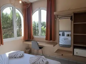 Sunflower Apartments & Studios