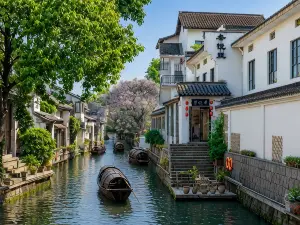 Dongyueli Hotel (Shaoxing Downtown Area Cangqiao Straight Street)