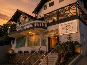 Villa Montserrat