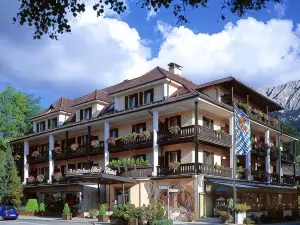 HENRI Country House Garmisch-Partenkirchen