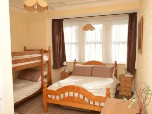 Chandos Premier Folkestone (Channel Tunnel) Hotel