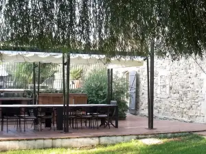 巴斯塔小屋旅館