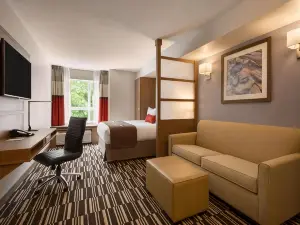 Microtel Inn & Suites by Wyndham Ladysmith Oyster Bay