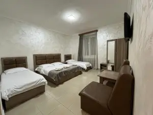 Baron Hotel
