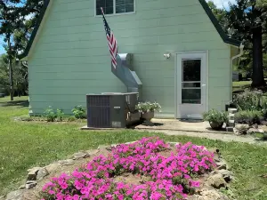 Cottage in the country, ideal for families.