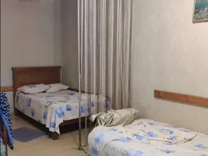 Pyat' Zvyozd Hotel