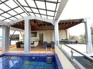La Maison Royale South C