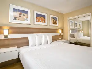 Town Inn Suites Hotel