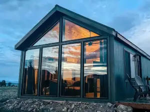 Lturas 2: Clean, Modern 2Br Cabin, Big Windows for Big Mountain View’s