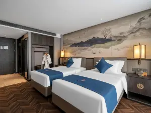 Super 8 Hotel (Anyang Railway Station Yinxu Scenic Area)
