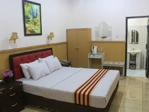 Anggraeni Hotel Ketanggungan