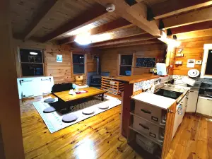 Private Cabin-Perfect for families, large groups!