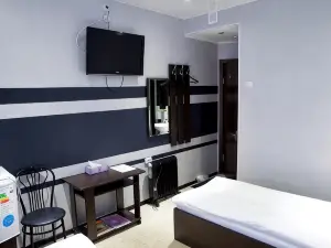 City Center Hotel
