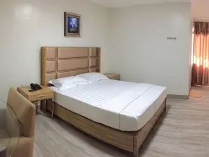 Meaco Royal Hotel - Taytay