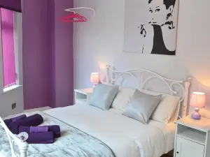 Old Trafford Guest House