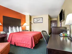 Quality Inn Morton at I-74