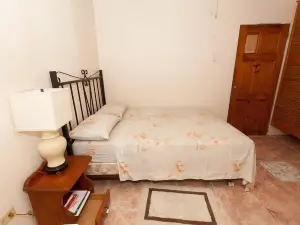 風中燭光旅館