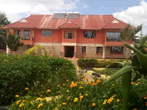 Savannah Paradise Hotel Makindu
