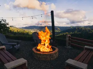 Ferrous Paradise - Tiny/Container Home in Adjuntas