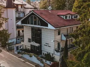 โรงแรมพิทิตฟลัวร์