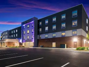 Holiday Inn Express & Suites CHICAGO - HOFFMAN ESTATES by IHG